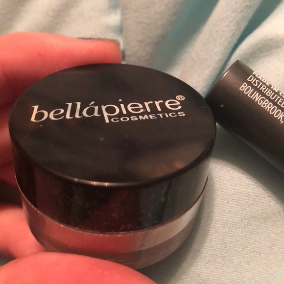 Makeup - Picture 4 of 5